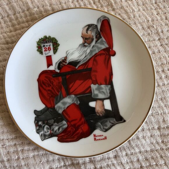 VTG Norman Rockwell Collector Plate Day After Christmas Santa Porcelain Japan - Picture 1 of 7